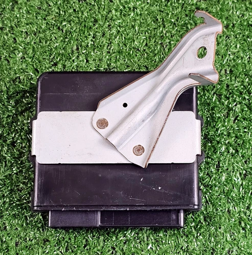 Toyota 4runner 2010-2011 Transfer Case Module 4wd computer 89533-35250 Oem used - Picture 12 of 13