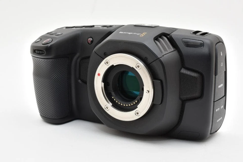Blackmagic Cinema Camera 4K Black - Image 2 of 4