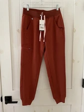 New With Tags Women’s Figs Zamora Joggers Scrubs Pants  Brown  XXS Petite