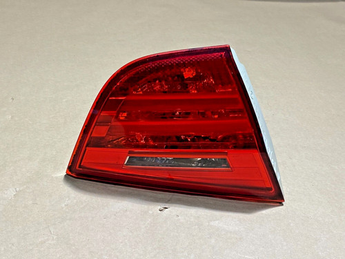 BMW 3ER E90 E91 2006-2013 RÜCKLEUCHTE BEIFAHRERSEITE LINKS HINTEN INNEN LAMPE