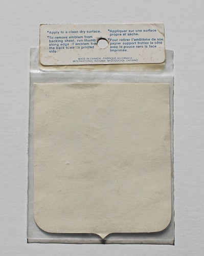 Northwest Territories Pressure Sensitive Emblem - in original package c 1980 - Picture 3 of 3