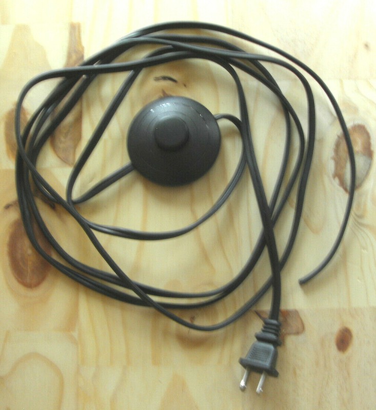 Black Lamp Cord with inline FLOOR Switch and Molded Plug 10 feet 6 inches 