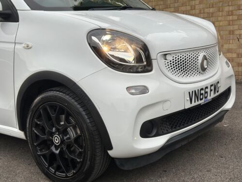 2016 Smart Forfour 0.9T Edition White Euro 6 (s/s) 5dr H/BACK Petrol Automatic - Picture 9 of 21