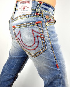 True Religion Para Hombre Mano Escogida Rojo Multi Super T Jeans