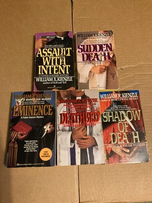 William X. Kienzle Lot of 5 Father Koesler Mystery PB books