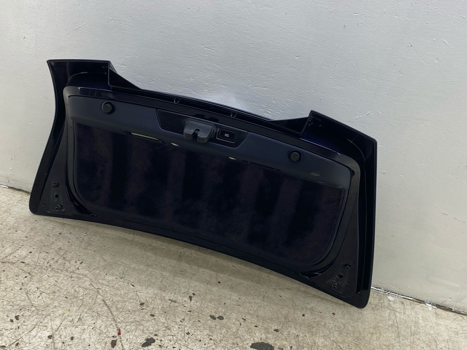 2010-2020 BENTLEY MULSANNE OEM REAR TRUNK DECK LID ASSEMBLY W/ CAMERA