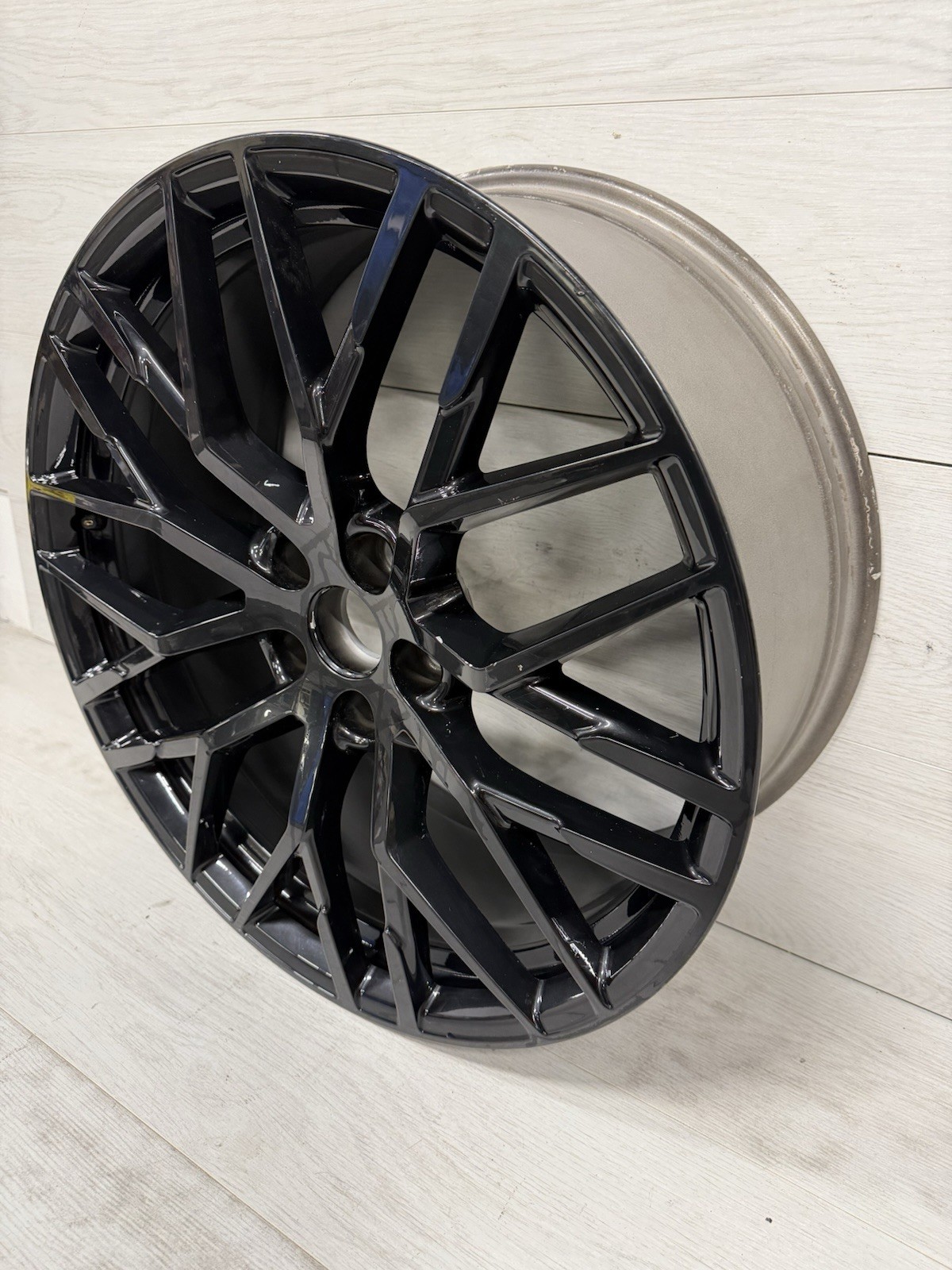 GENUINE OEM 2017-2021 AUDI R8 4S0601025AA FRONT 20X8.5 WHEEL RIM BLACK OPTIC