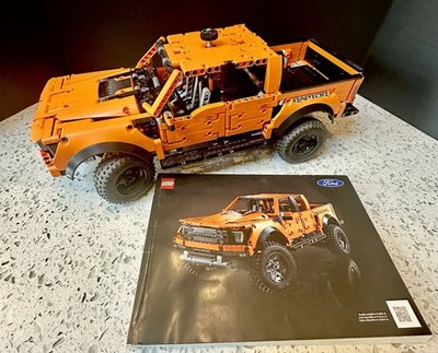 LEGO TECHNIC | 42126 | Ford F-150 Raptor Retired  With Manual