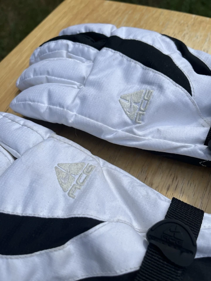 Vintage Nike ACG Cold Weather Thinsulate Insulation Gloves Hiking Snowboarding - image 3 of 4