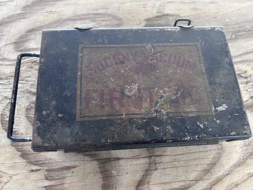 First Aid Box 1950s With Labels Inside / Military USA. 8 X 5 Inches