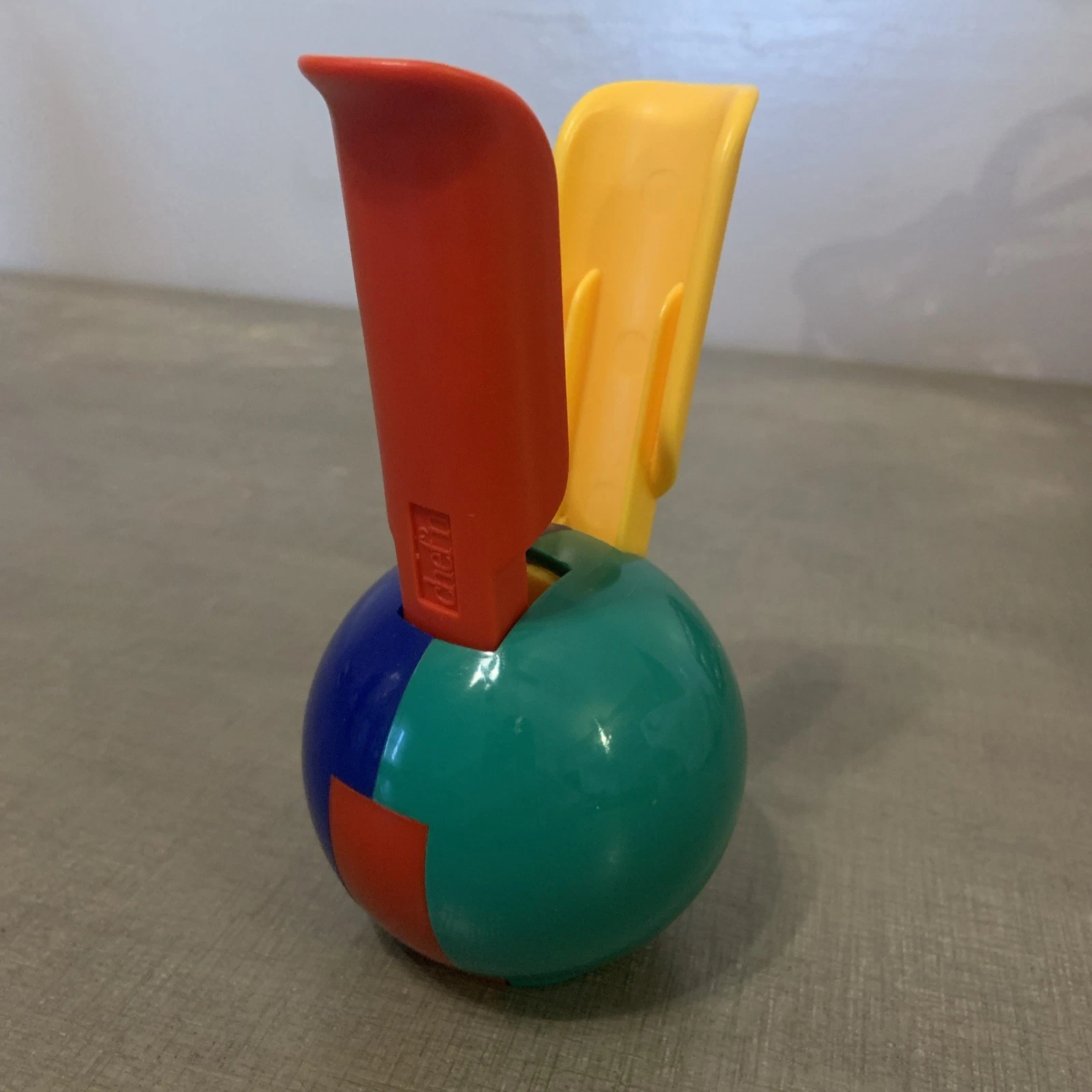 Vintage Chef’n Colorblock Pepper Grinder/Pepper Ball Multi Color
Opens in a new window or tab