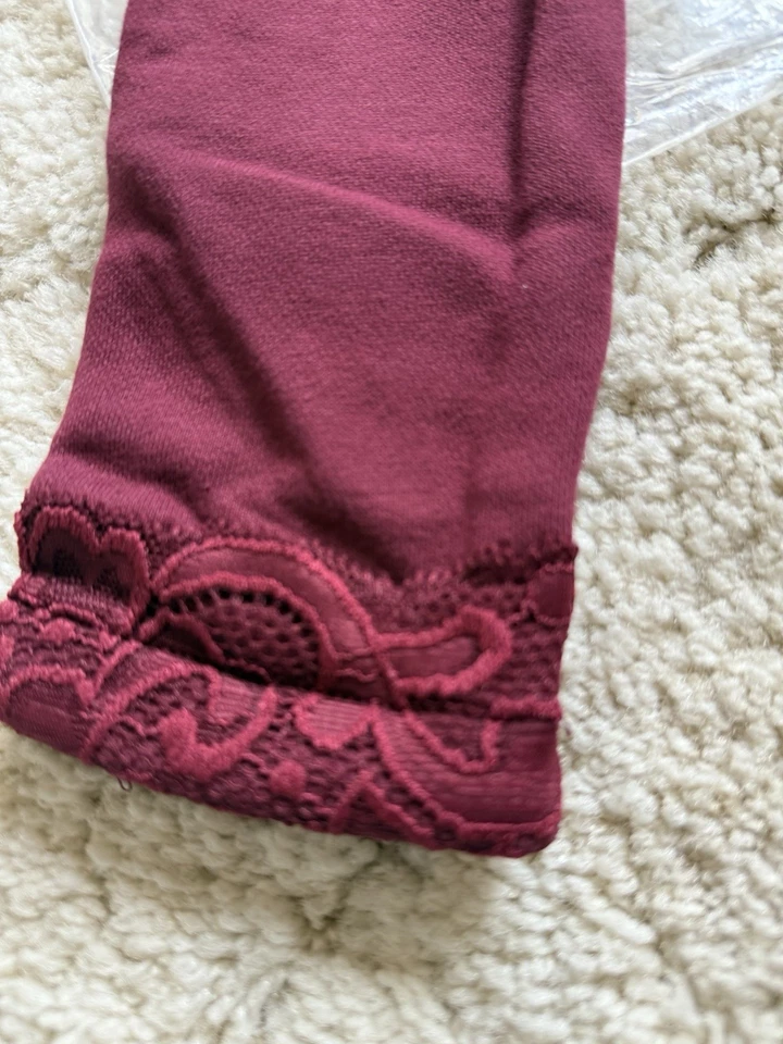 NUEVO, Vestido Sellado Grande Persiguiendo Luciérnagas Borgoña/Marate con Encaje - Manga Larga Foto 4 de 4