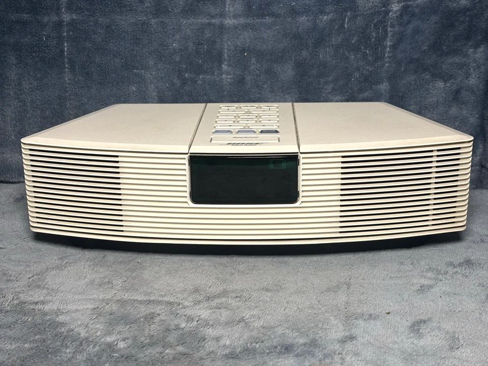 BOSE Wave Radio Model AWR1W1 - AM FM Alarm Clock Radio System With Remote Tested - Image 4 of 4