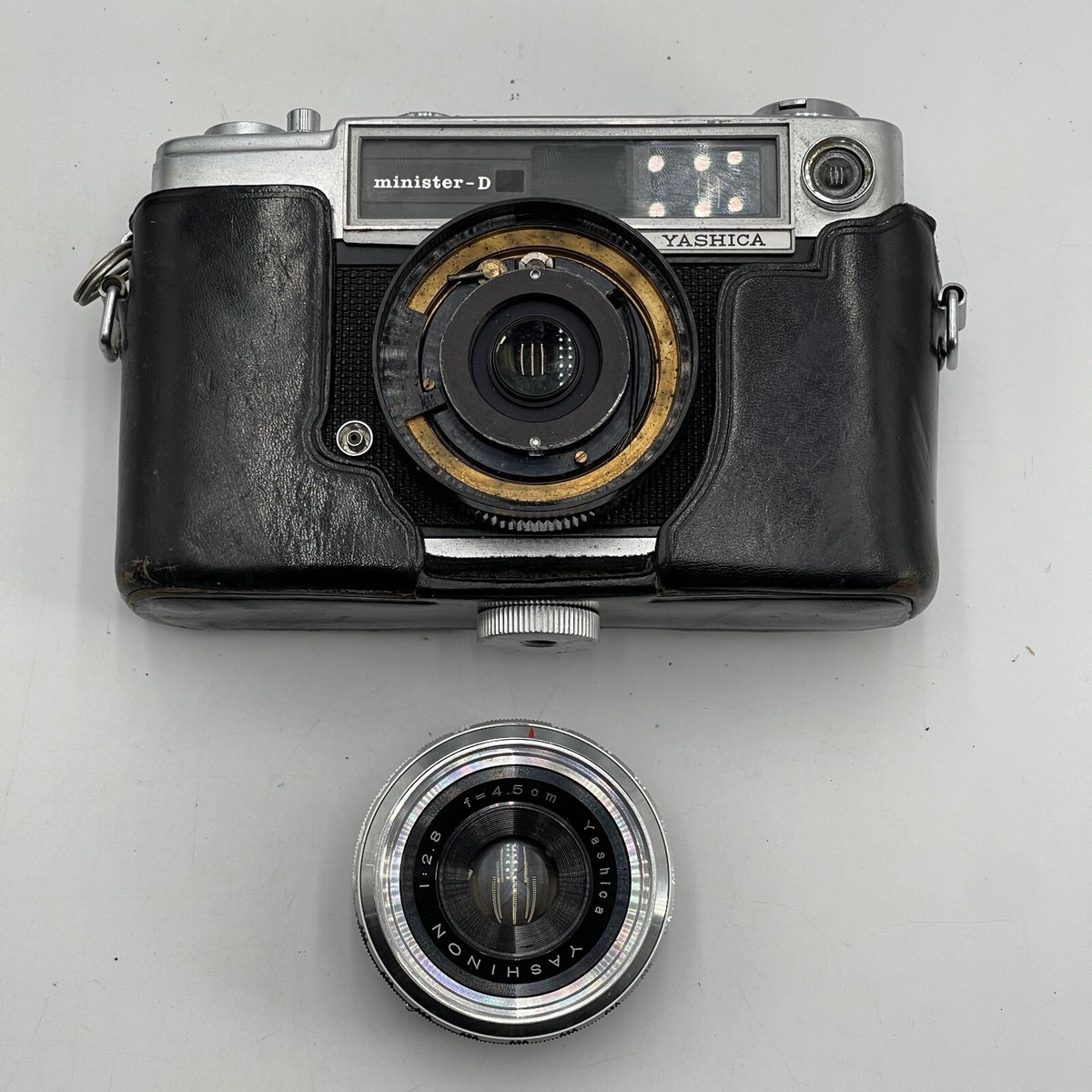 Yashica Minister-D 35mm Rangefinder + Yashinon 45mm f 2.8 Lens