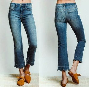 frame le crop mini bootcut jeans