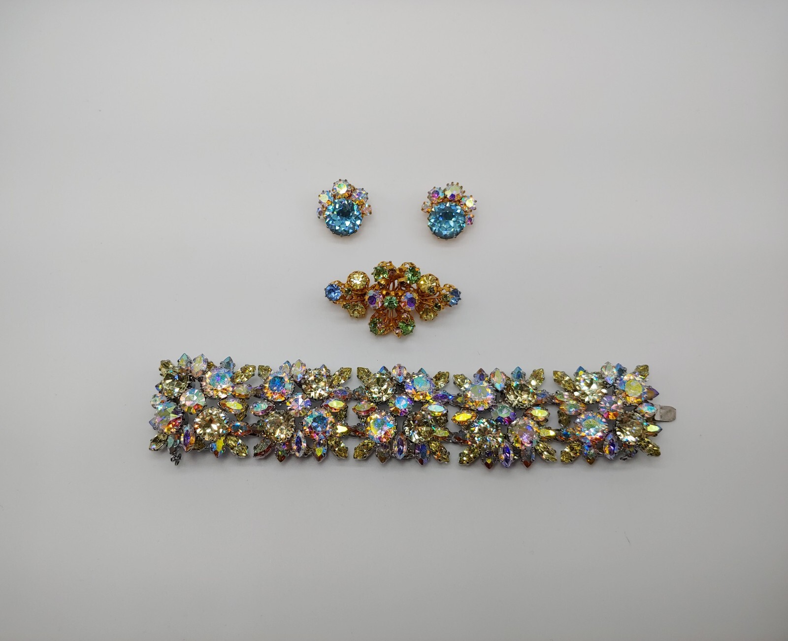 Austria Bracelet Earrings KARU ARKE INC Austria Brooc… Gem