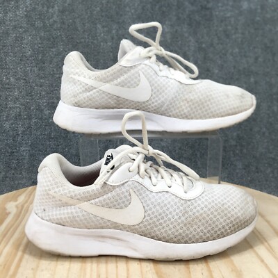 Nike Shoes Womens 8.5 Tanjun Running Sneakers White Lace Up Low