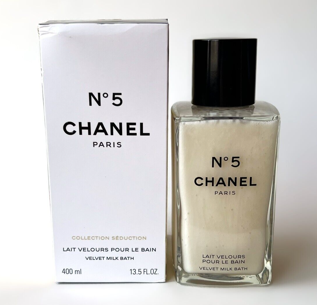 CHANEL No 5 Velvet Milk Bath (400 ml/13.5 oz) Collection