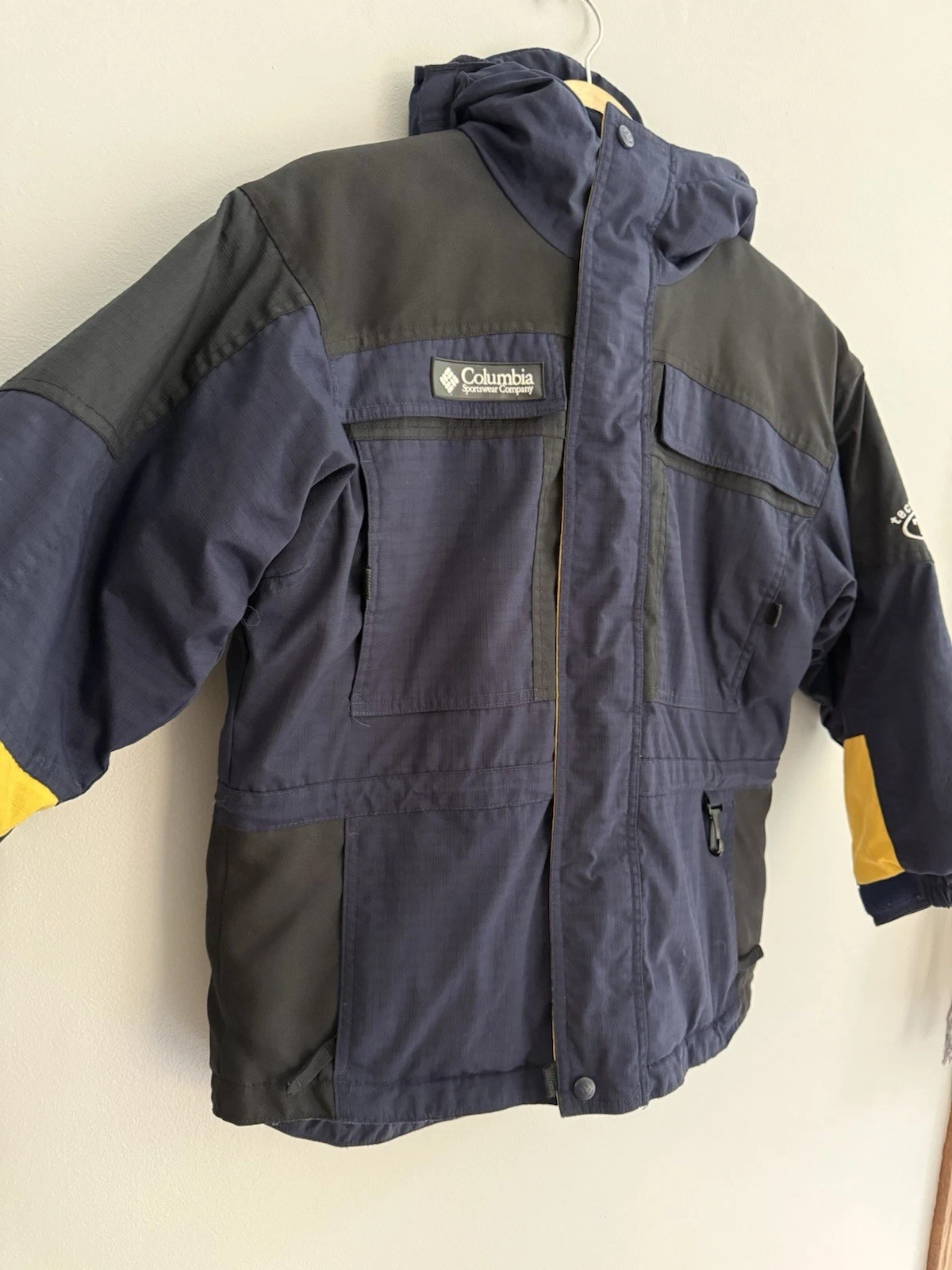 Vintage Columbia Tectonite Insulated Coat Boys 10/ 12 Pockets Nylon Jacket CLEAN