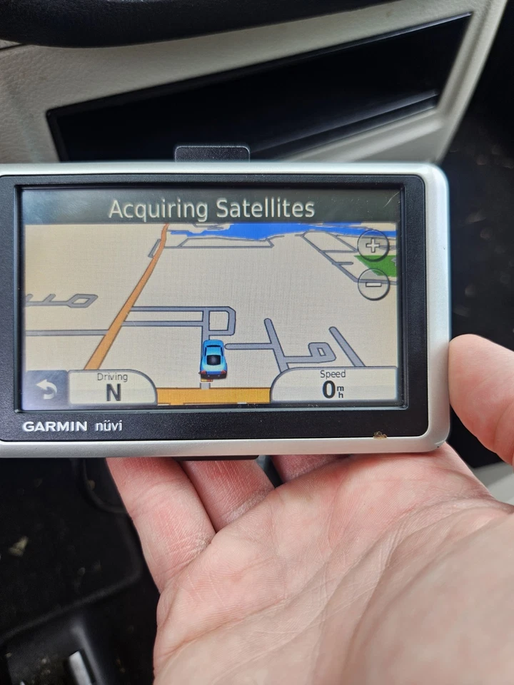 Works Great, In OG Box. Garmin nüvi 1300T Automotive GPS - Image 3 of 4