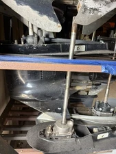 Mercury Outboard 2.5 Liter 150 200  25” Counter Rotation LH Lower Unit Gearcase