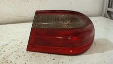 Feu arrière Mercedes 210