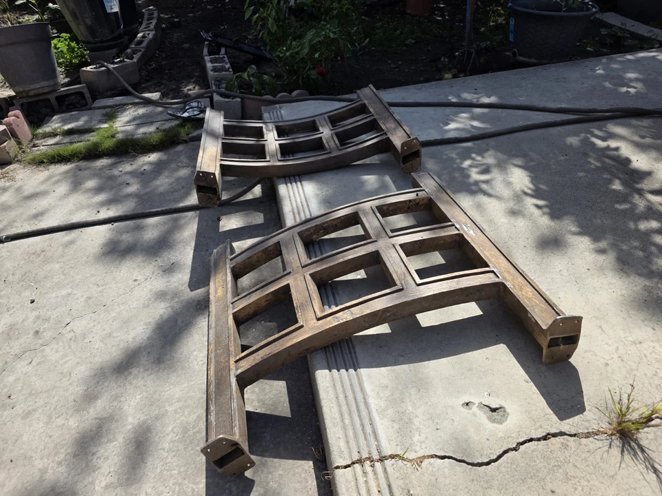 2 Large Heavy Industrial Cast Iron Table Legs 25.3 Lbs Each - Image 2 of 4