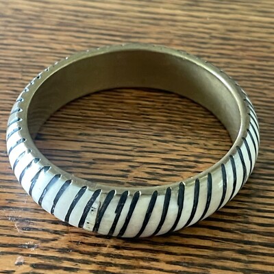 Vintage Pier 1 Camel Bone & Brass Bangle Bracelet India Tribal Ethnic 2.5'' Diam.
