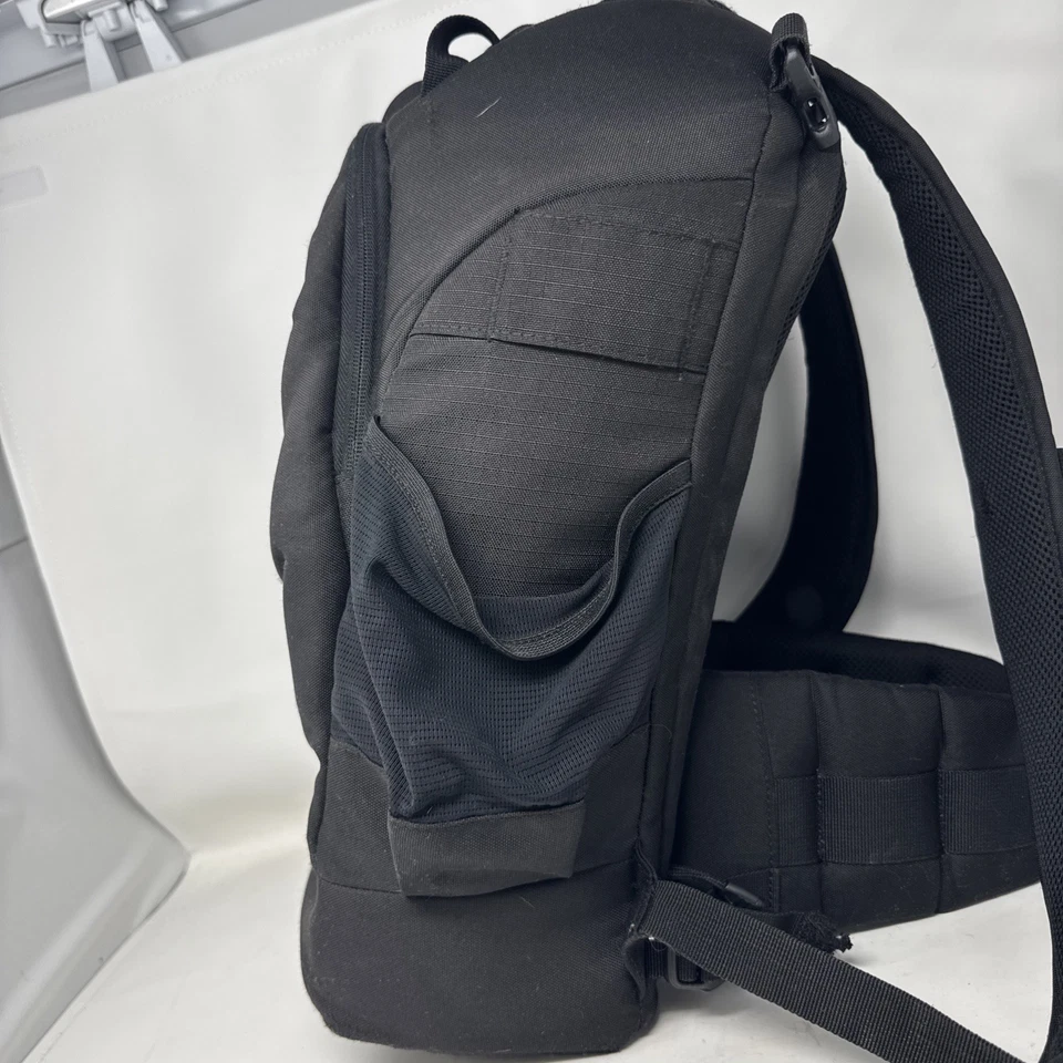 Lowepro Flipside 400 AW Camera Backpack (Black) - Image 3 of 4