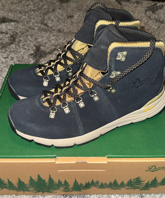 Danner Mountain 600 Boots Mens Black/Khaki Size 12