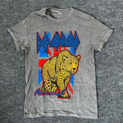 #ad Def Leppard T Shirt Mens Size S Gray Animal Graphic Acid Wash Cotton Rock Band $15.00