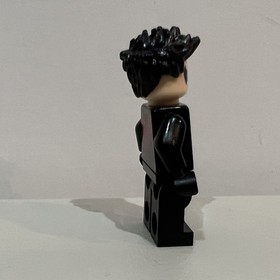 Lego DC Batman Minifigure Nightwing Red Eye Holes Chest Symbol 76011!