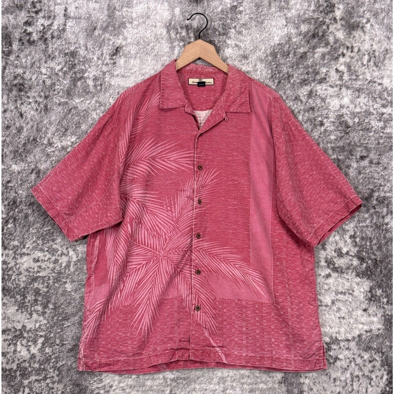 Tommy Bahama Shirt Large Mens Pink Silk Floral Short Sleeve Hawaiian Palm