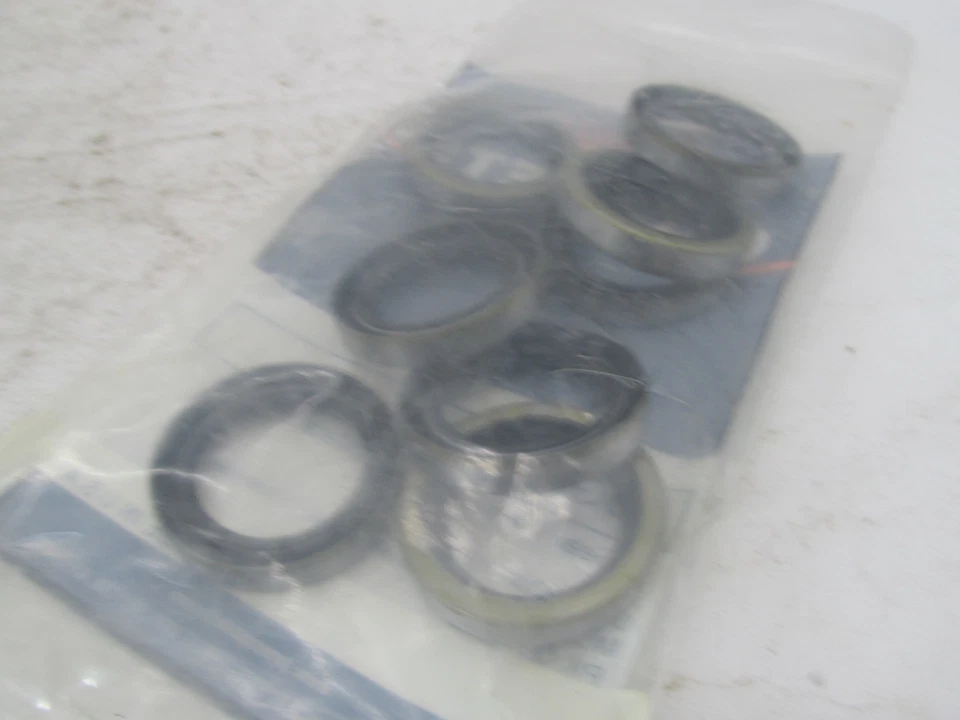 Lot of 7 Harley Davidson James Gasket Point Seals Single Lip/Metal JGI-83162-51 - Image 4 of 4