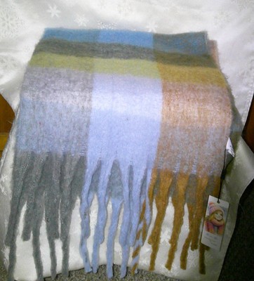 Wonder Agio Loop Yarn Winter Scarf - NWT