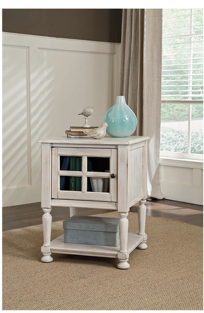 Antigo Chair Side End Table - Contemporary -Ashley Furniture Signature
