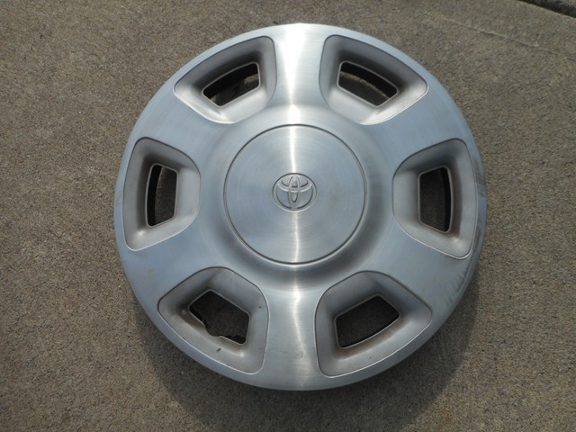 OEM 97 01 Toyota Tacoma 2wd Hubcap Wheel Cover Cap 14 Gray 42621 Ad020 