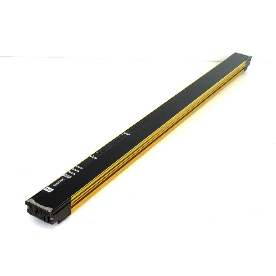 Omron F3SJ-A0520P55-L Safety Light Curtain Emitter 520mm - Image 4 of 4