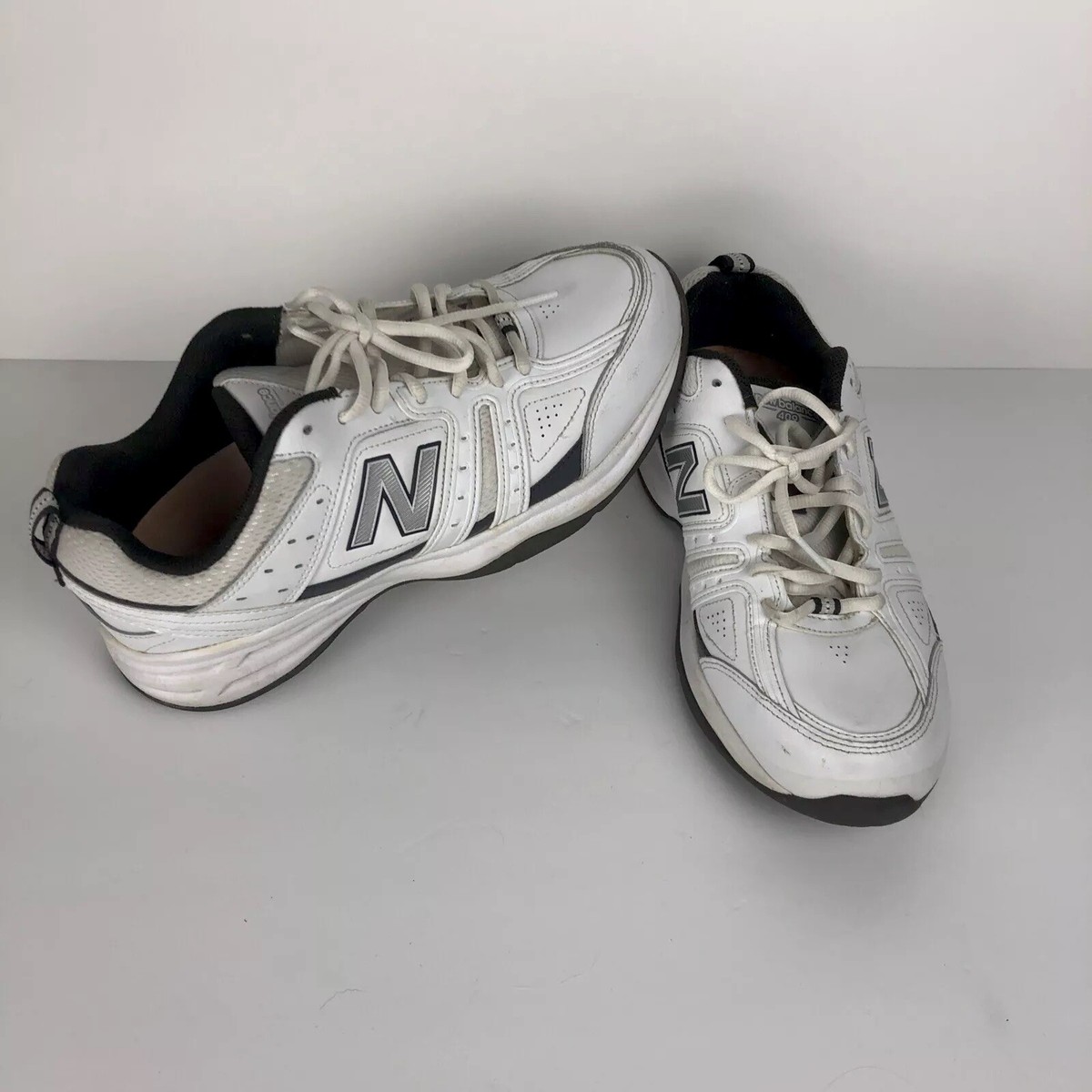 New Balance Mens 409 Walking Shoes White Blue MX409WG2 size (4 E Athletic)