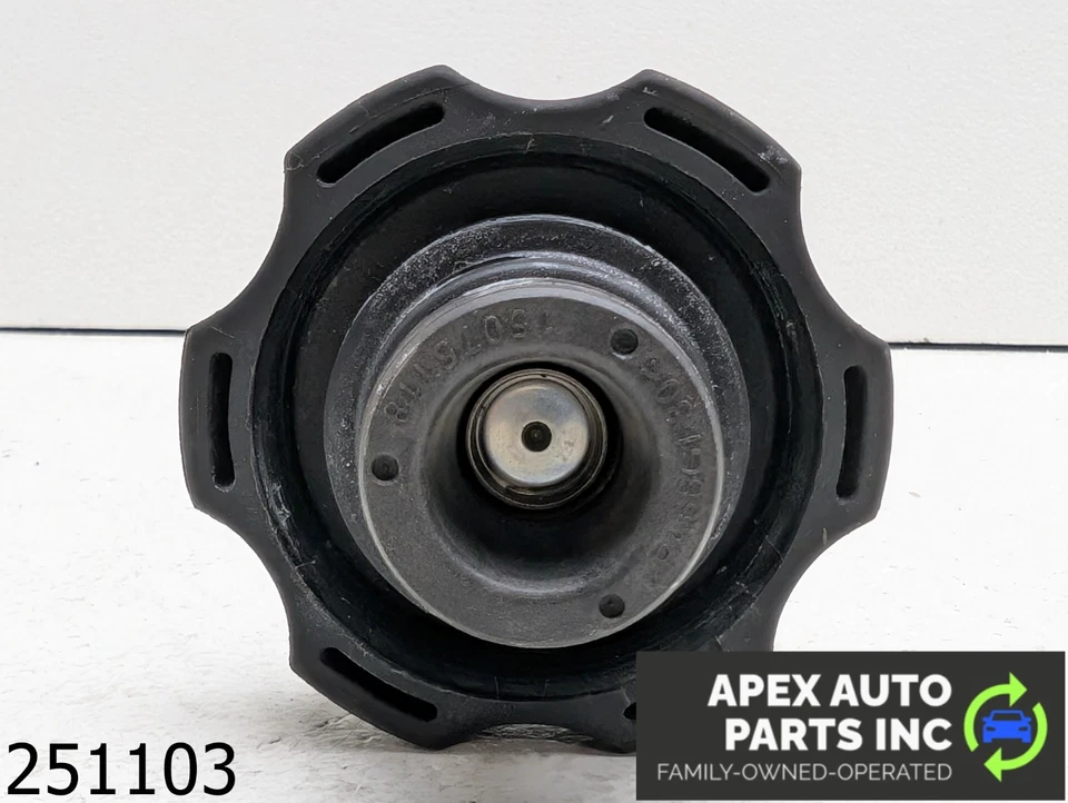 OEM 2009 Cadillac CTS 3.6L radiator Coolant Cap - Image 3 of 4