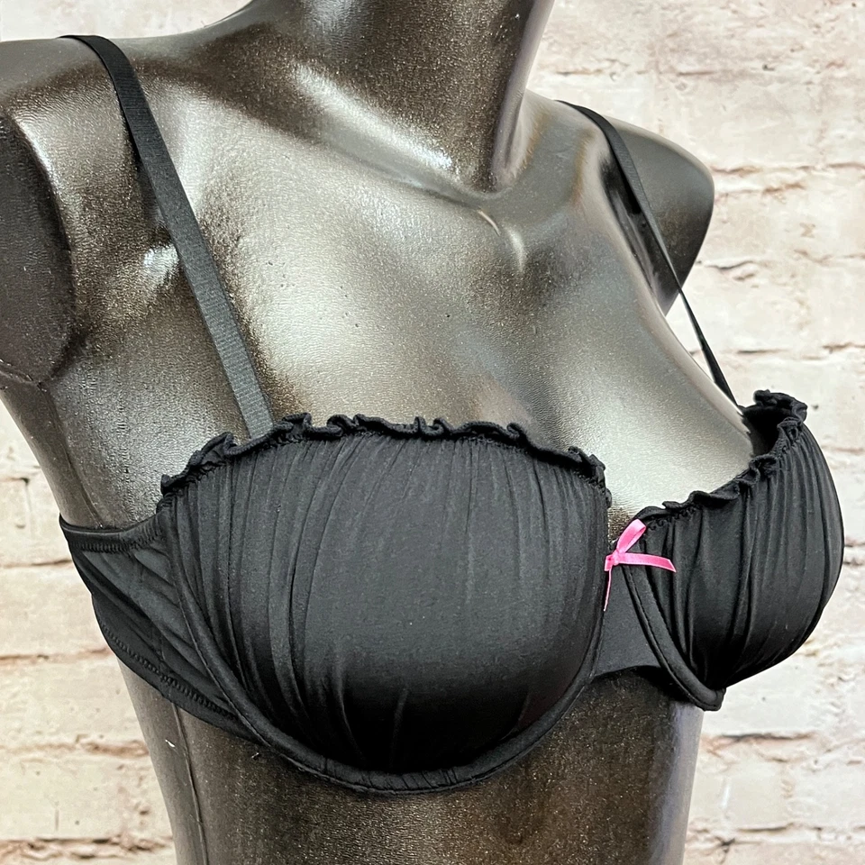 Sujetador con aros H&M 34C Burlesque Shelf Balconette negro Whimsigoth Foto 3 de 4