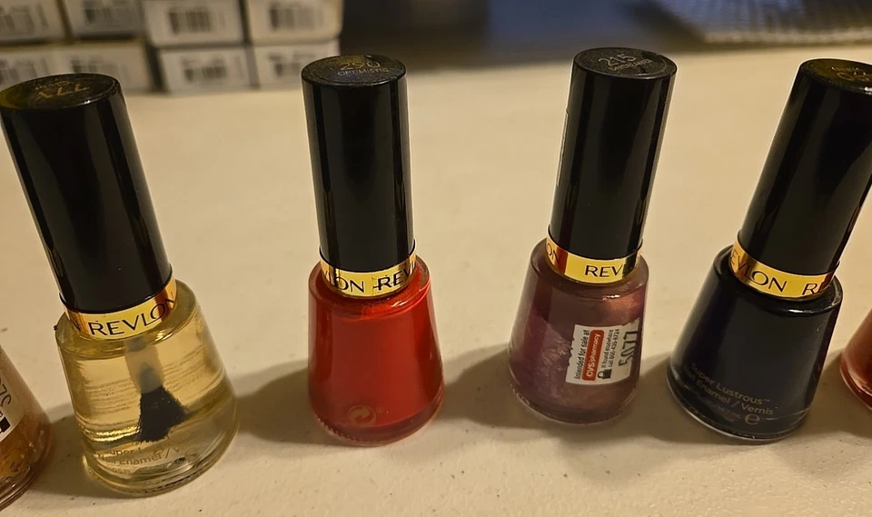 10 PC REVLON ASSORTED COLORS NAIL ENAMEL NAIL POLISH MIXED LOT - Image 4 of 4