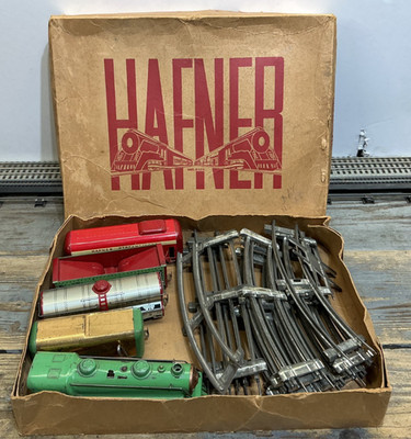 Hafner Box Hafner Trains Tin Wind Up Locomotive & Tender 3 Car Freight Set w/ Box ...