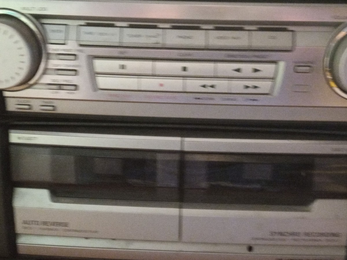 Aiwa Stereo CX-ZR774 AM/FM radio CD CASSETTE RECORD PLAYER & 2