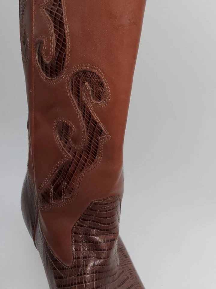 Botas vaqueras occidentales para mujer Nine West de cuero marrón a media pantorrilla talla 9M Foto 3 de 4