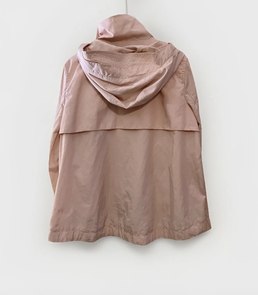 Chaqueta básica para mujer ZARA rosa claro abrigo de lluvia capucha grande Foto 3 de 4