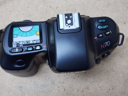 Nikon N70 35mm SLR Film Camera Body only Untested Free S&H - Picture 3 of 7