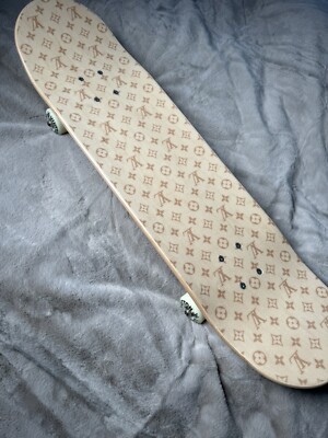 Louis Vuitton Skateboard neu 