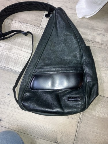 LL Bean Ameribag Healthy Back Black Pebbled Leather Shoulder Sling Bag Backpack - Picture 11 of 11