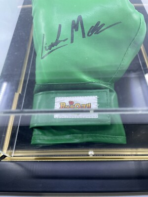 Mike Tyson's Punch Out Little Mac Nintendo Glove Signed Promo